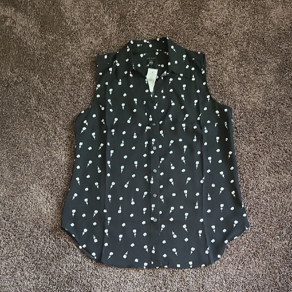 Sleeveless Black Button-Front Blouse with White Floral Print